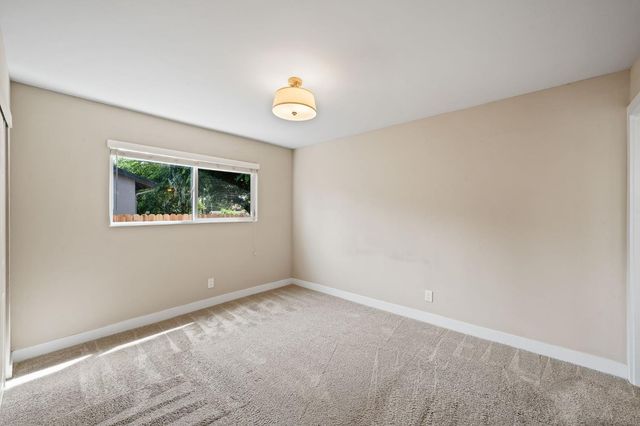 5123 Schuyler Dr, Carmichael, CA 95608