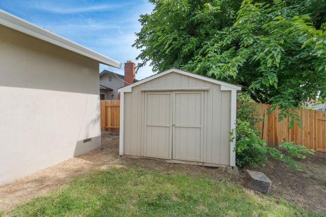 5123 Schuyler Dr, Carmichael, CA 95608