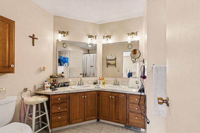 8392 Huff Road, Bellevue, MI 49021