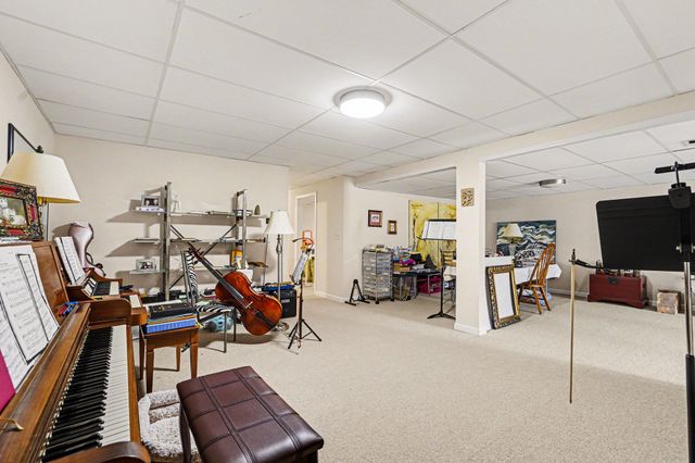 8392 Huff Road, Bellevue, MI 49021