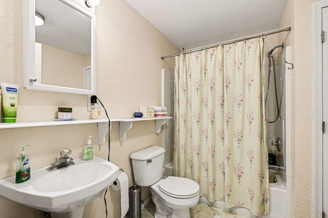 8392 Huff Road, Bellevue, MI 49021