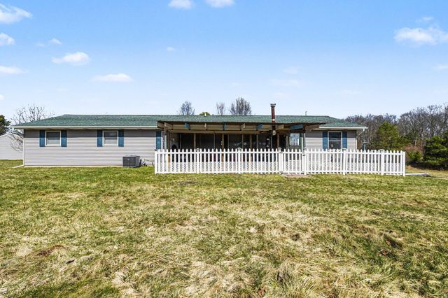 8392 Huff Road, Bellevue, MI 49021