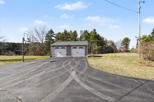 8392 Huff Road, Bellevue, MI 49021