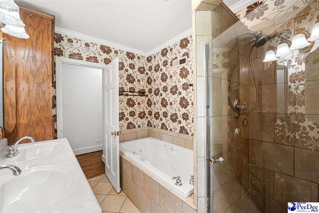 105 Circle Dr., Darlington, SC 29532