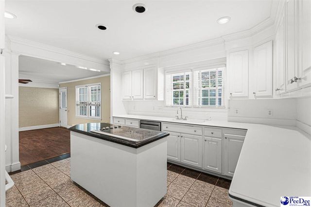 105 Circle Dr., Darlington, SC 29532