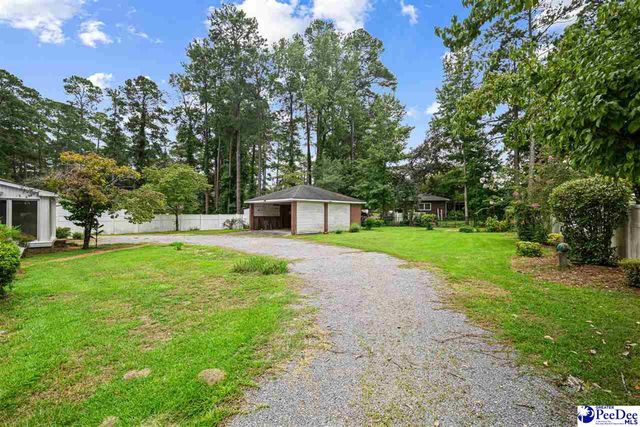 105 Circle Dr., Darlington, SC 29532