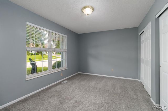 1209 Quiet Woods Drive, St Peters, MO 63376