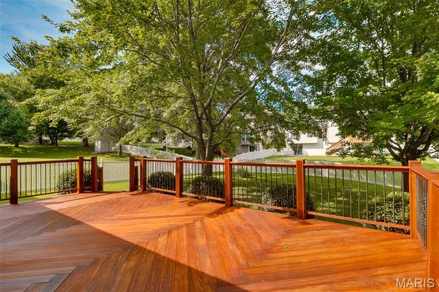 1209 Quiet Woods Drive, St Peters, MO 63376