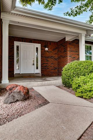 1209 Quiet Woods Drive, St Peters, MO 63376