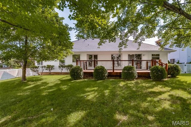 1209 Quiet Woods Drive, St Peters, MO 63376