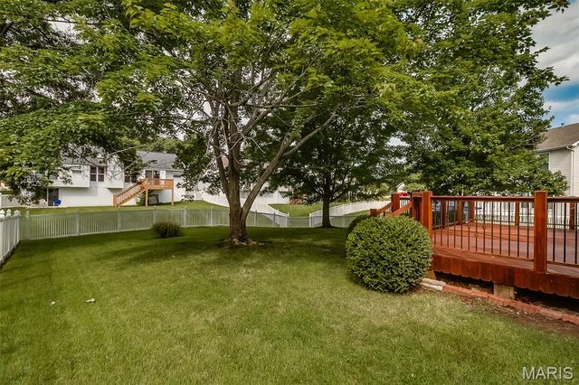 1209 Quiet Woods Drive, St Peters, MO 63376