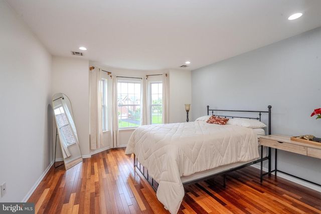33 PIERCE RD, East Windsor, NJ 08520