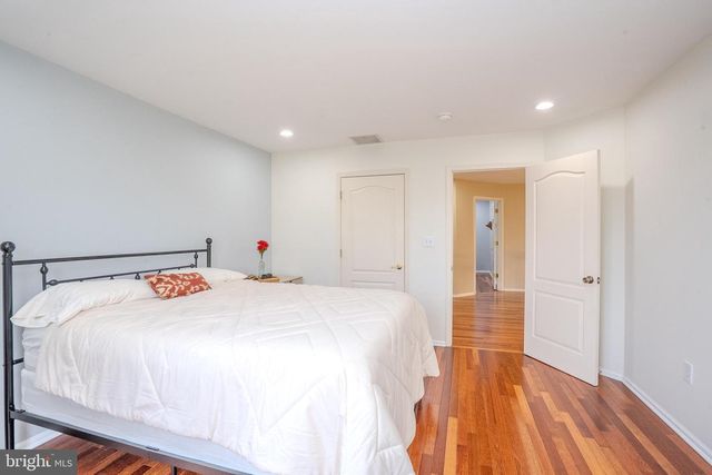 33 PIERCE RD, East Windsor, NJ 08520