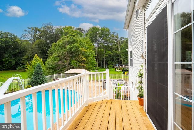 33 PIERCE RD, East Windsor, NJ 08520