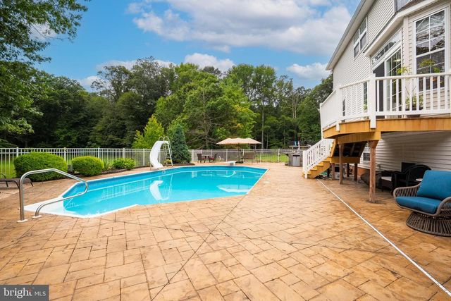 33 PIERCE RD, East Windsor, NJ 08520