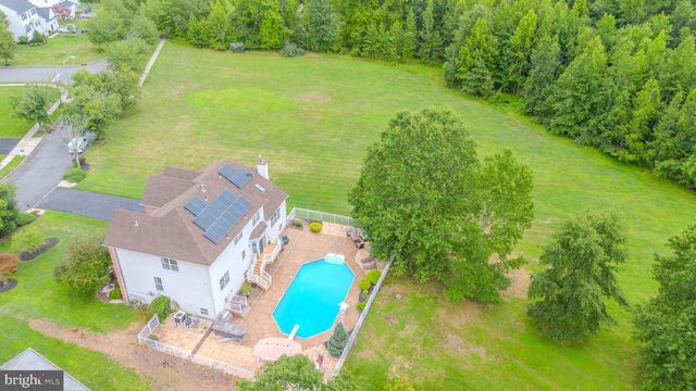 33 PIERCE RD, East Windsor, NJ 08520