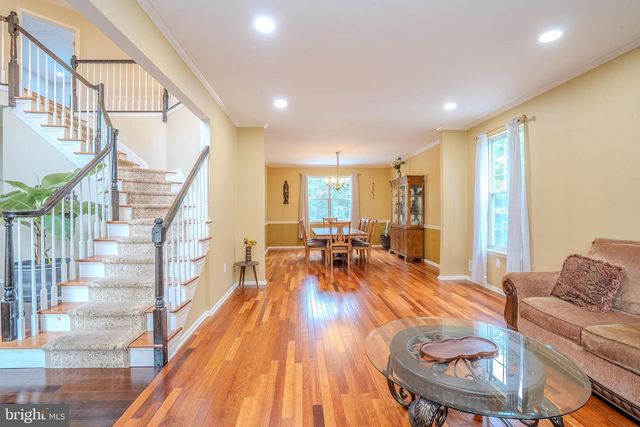 33 PIERCE RD, East Windsor, NJ 08520