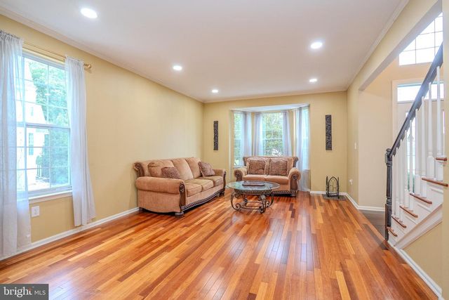 33 PIERCE RD, East Windsor, NJ 08520