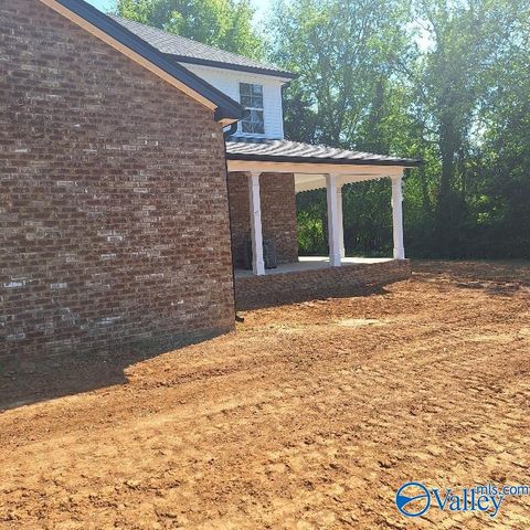 36 Emory Drive, Priceville, AL 35603