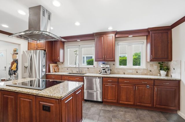 2759 Plymouth Avenue, Columbus, OH 43209