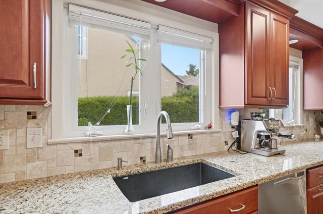 2759 Plymouth Avenue, Columbus, OH 43209