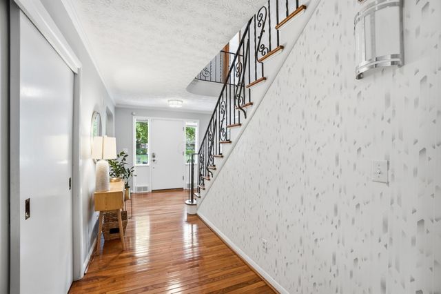 2759 Plymouth Avenue, Columbus, OH 43209