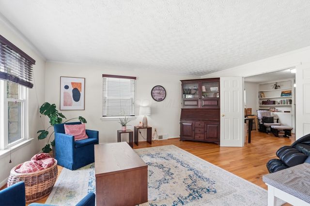 2759 Plymouth Avenue, Columbus, OH 43209