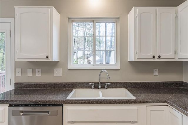 210 Littlewick Way, Alpharetta, GA 30022