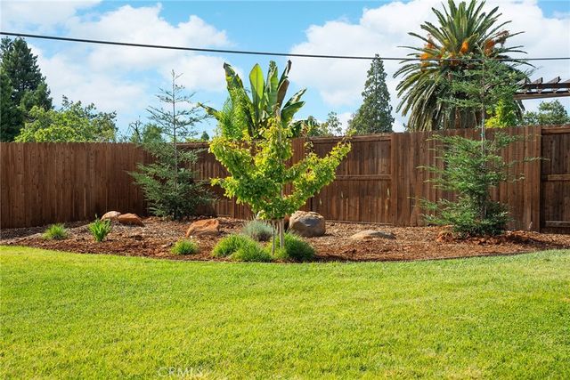 444 Apple Lane, Paradise, CA 95969