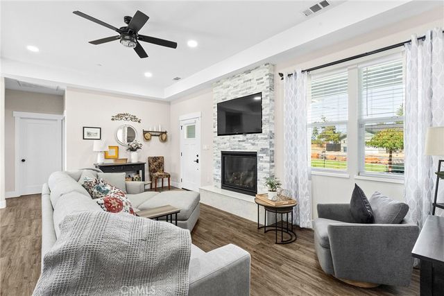 444 Apple Lane, Paradise, CA 95969