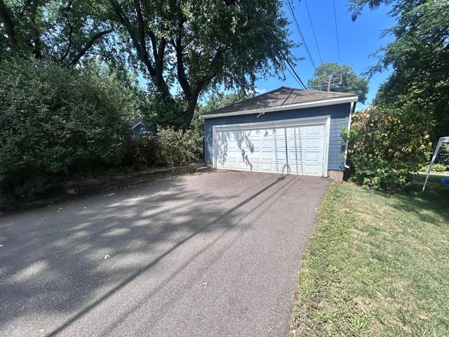 1035 Ramsey Street, Hastings, MN 55033