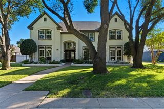6813 Savannah Lane, Fort Worth, TX 76132