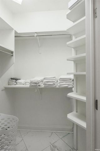 7233 Stonebridge Road, Newburgh, IN 47630