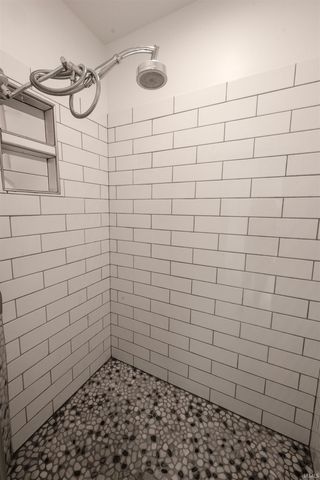 7233 Stonebridge Road, Newburgh, IN 47630