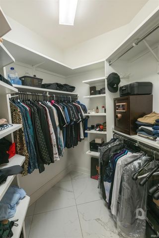 7233 Stonebridge Road, Newburgh, IN 47630