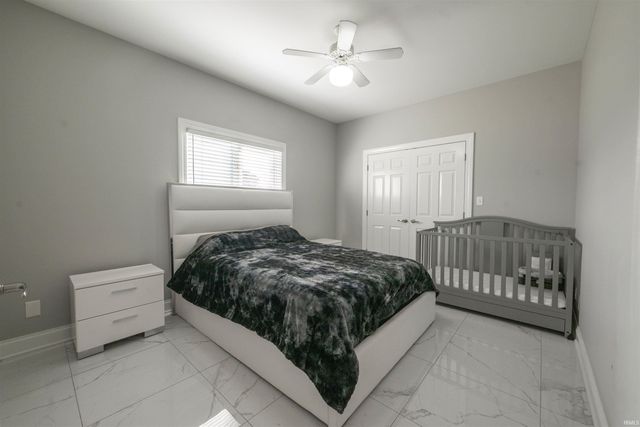 7233 Stonebridge Road, Newburgh, IN 47630