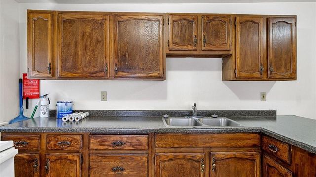 609 S Dewey Street, Eau Claire, WI 54701