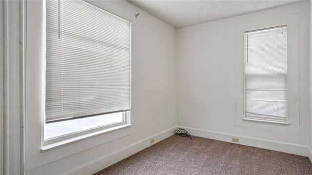 609 S Dewey Street, Eau Claire, WI 54701