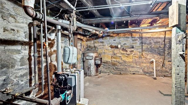 609 S Dewey Street, Eau Claire, WI 54701