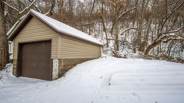 609 S Dewey Street, Eau Claire, WI 54701