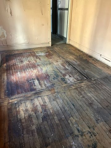 4340 W Jackson Boulevard, Chicago, IL 60624