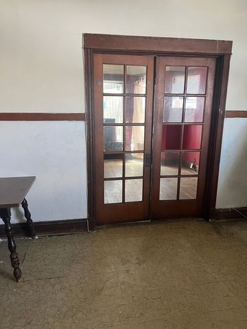 4340 W Jackson Boulevard, Chicago, IL 60624