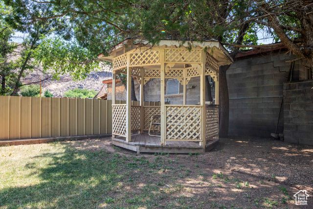 237 S 100 W, Hurricane, UT 84737