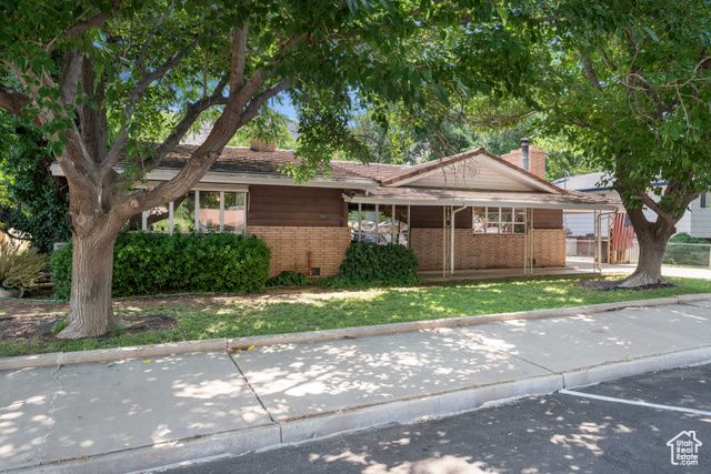 237 S 100 W, Hurricane, UT 84737