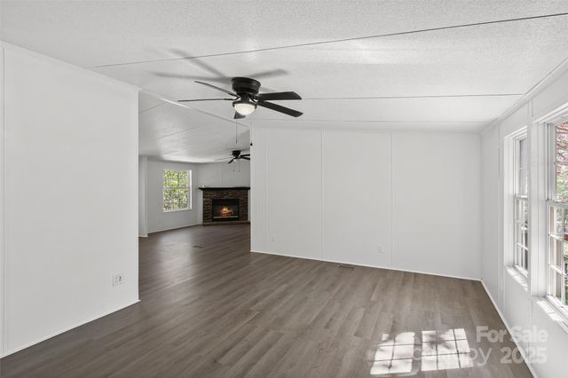 5 Concord Knoll Lane, Asheville, NC 28803