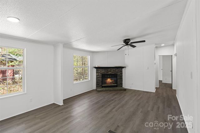 5 Concord Knoll Lane, Asheville, NC 28803