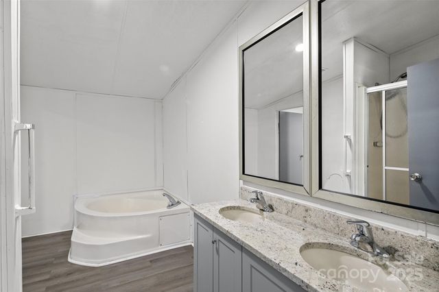 5 Concord Knoll Lane, Asheville, NC 28803