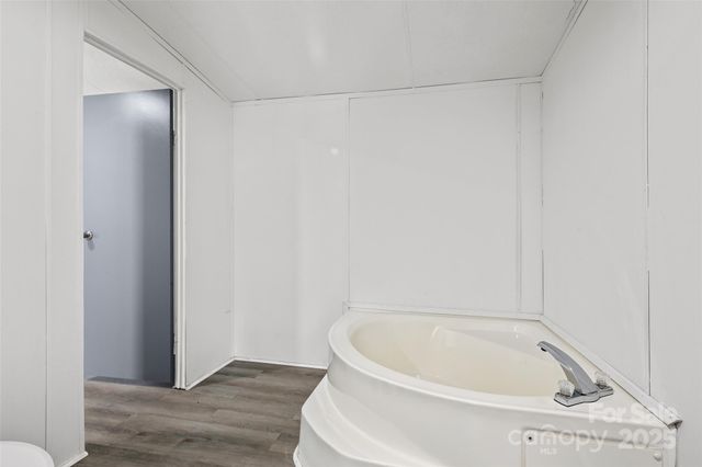 5 Concord Knoll Lane, Asheville, NC 28803