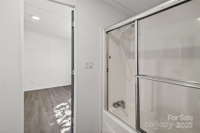 5 Concord Knoll Lane, Asheville, NC 28803