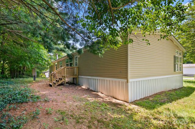 5 Concord Knoll Lane, Asheville, NC 28803